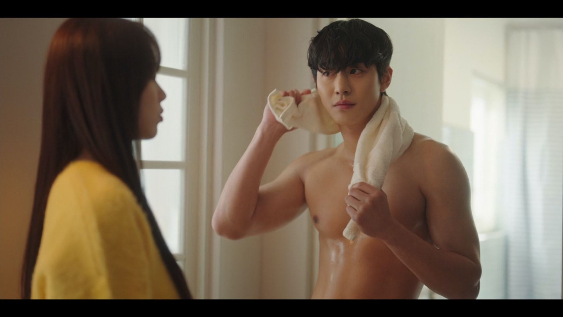 🇰🇷《浪漫医生金师傅3》开播❗️安孝燮半裸爆肌调戏李成景好欲啊🔥