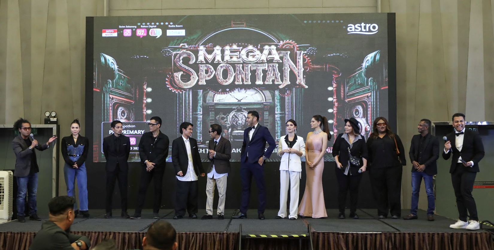 mega spontan, game show lawak spontan terbaharu berskala besar di astro mulai 19 mei ini