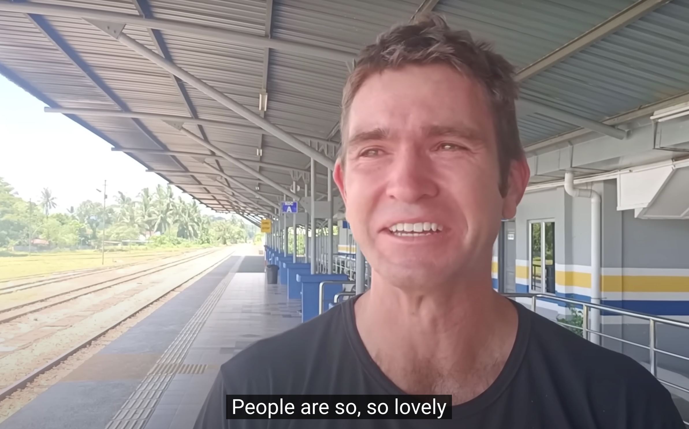 australian tourist overwhelmed with tears by malaysian hospitality on ktm ride