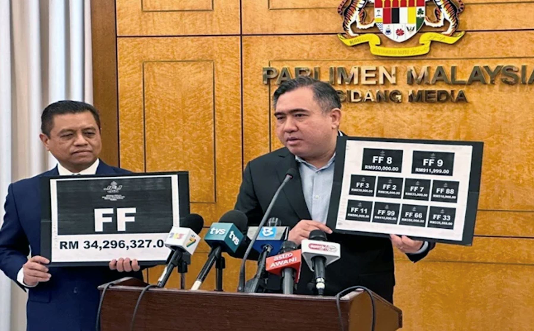 sambutan luar biasa, bidaan plat ff8 bernilai hampir rm1 juta