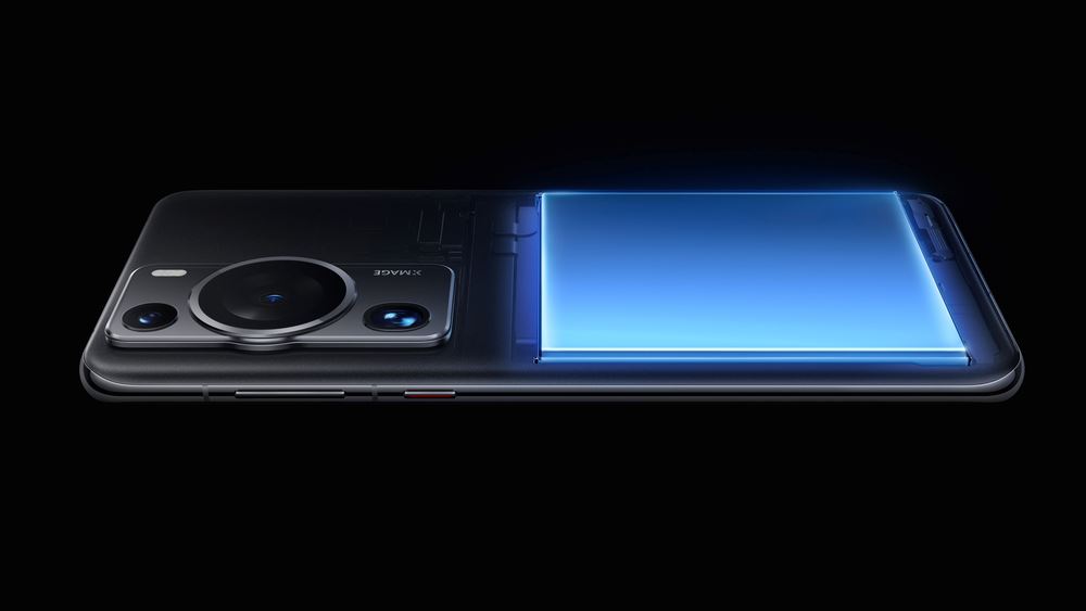 back view of HUAWEI P60 Pr0 showcasing battery