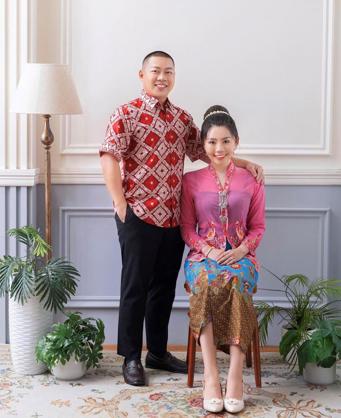 🇲🇾“马来小堂哥”辰辰和妻子「娘惹风」结婚照！超好看