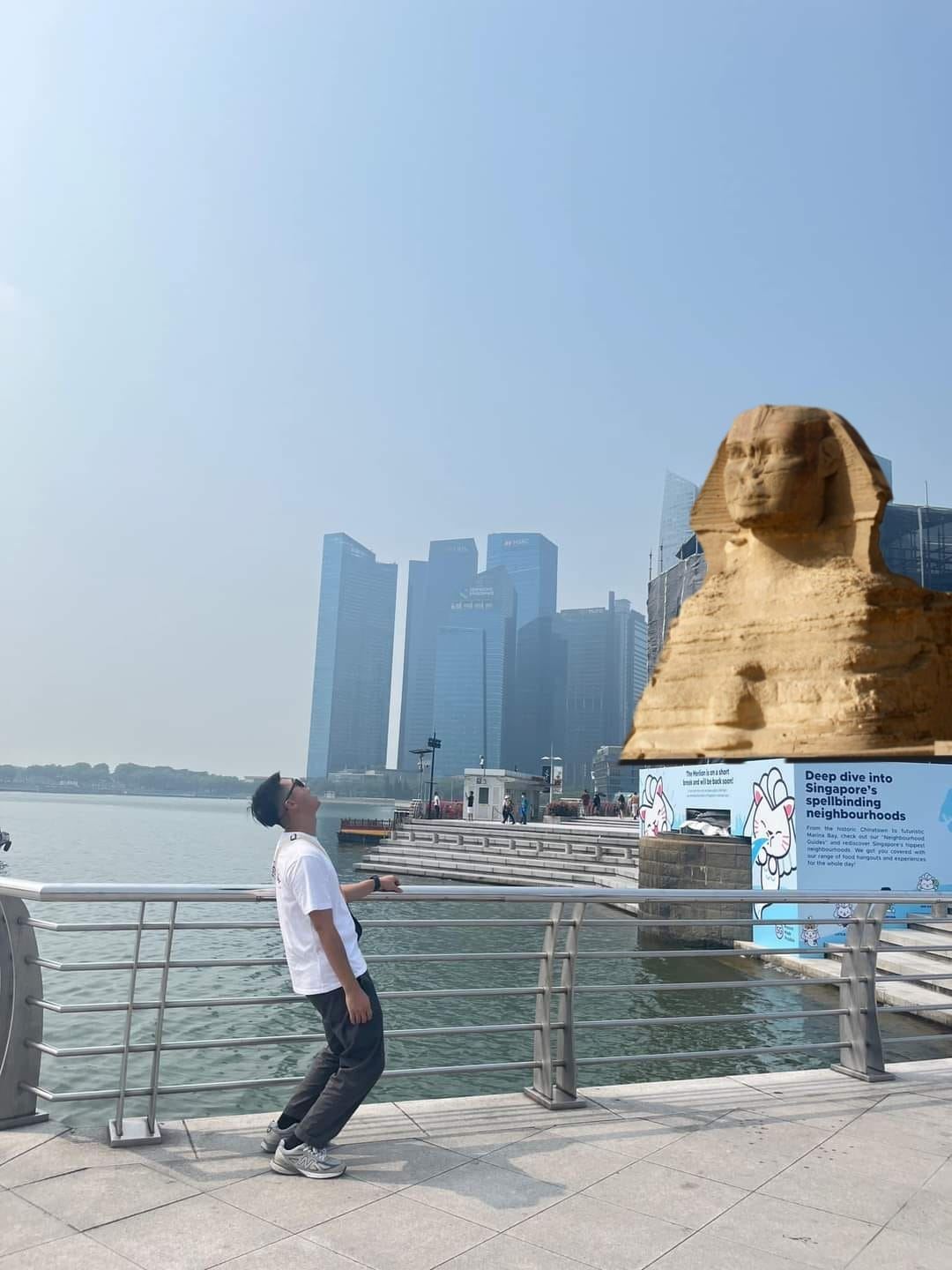 hong kong tourist asks for online help to edit photo as s’pore's merlion under maintenance, internet does not disappoint!