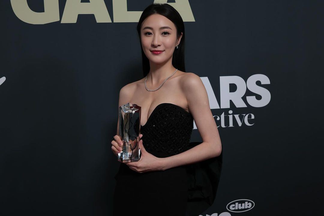 林夏薇冲出香港飞美国洛杉矶领奖✨与日剧男神佐藤健同台🔥