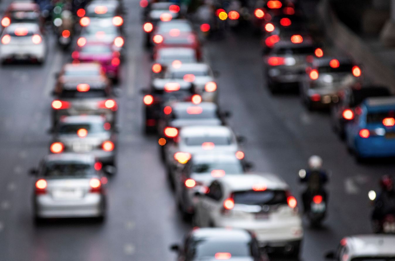 henti di lampu isyarat, kena masuk gear n atau d? ini penjelasan anda perlu tahu