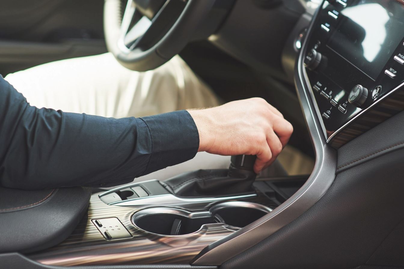 henti di lampu isyarat, kena masuk gear n atau d? ini penjelasan anda perlu tahu