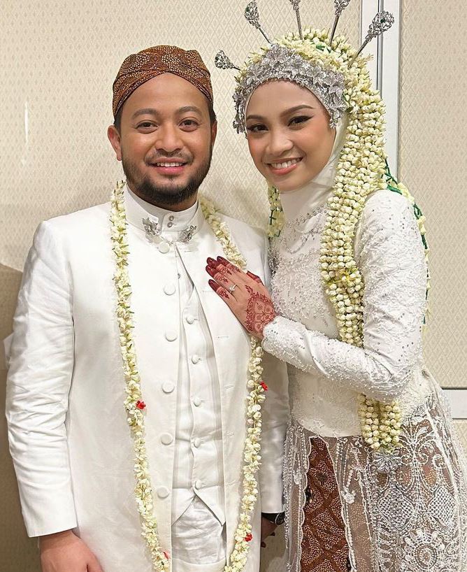 “dia sempurna di mata saya,” suami belum jumpa kelemahan nabila razali