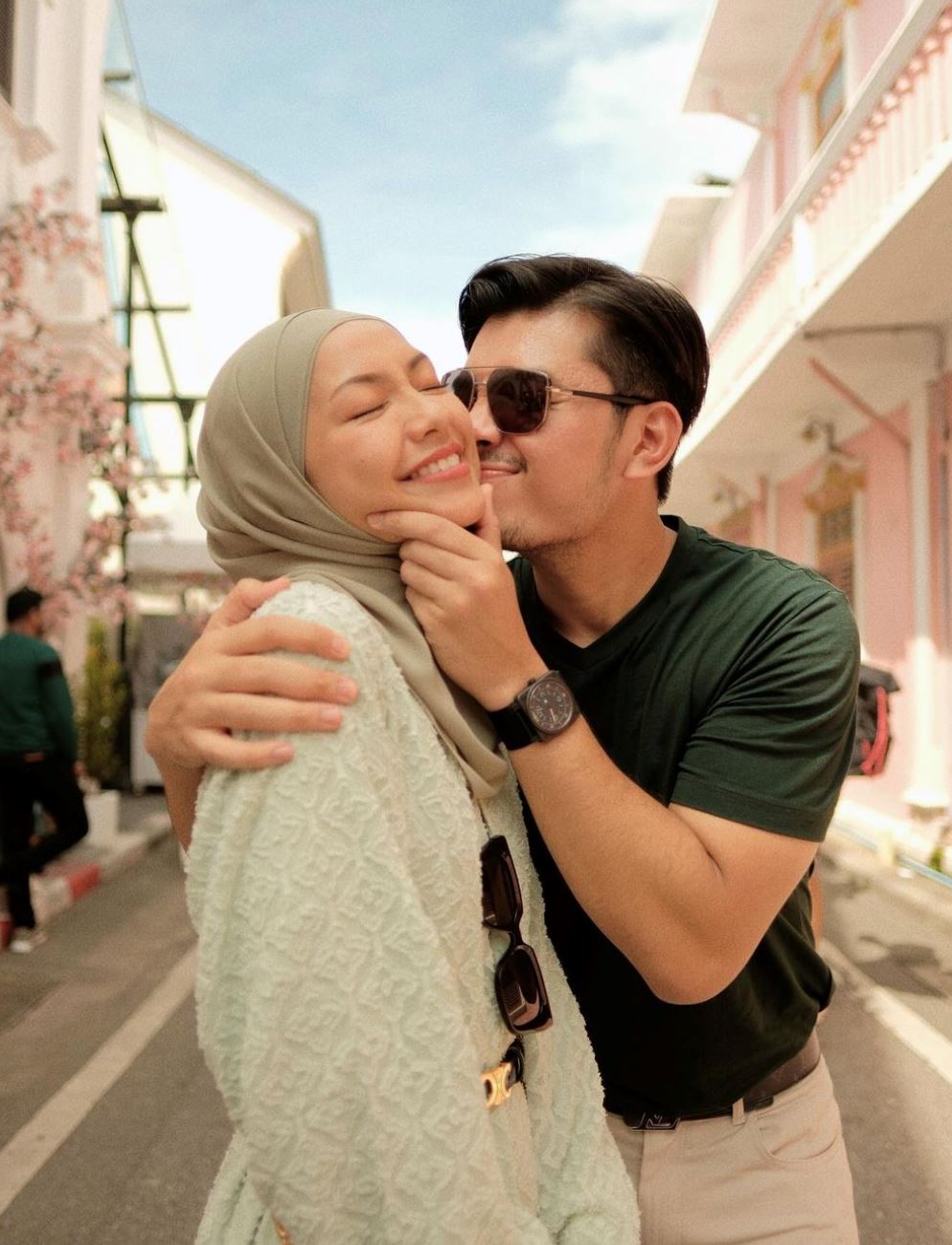 kecoh pasal kes orang ketiga, netizen harap hafiz mahamad setia pada satu