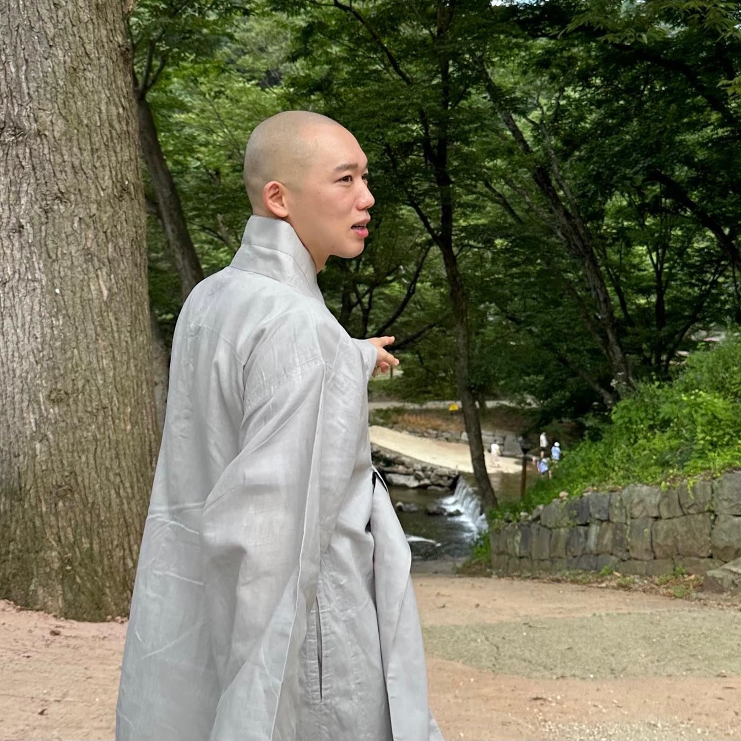 韩国高颜值和尚爆红❗ig粉丝激增3万人😲