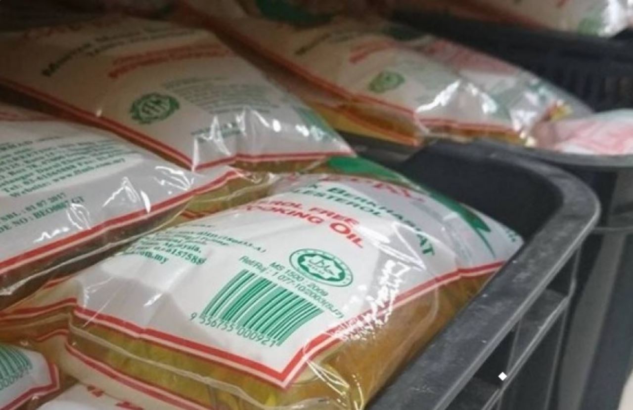 hanya mereka yang ada id khas boleh beli minyak masak paket mulai tahun depan