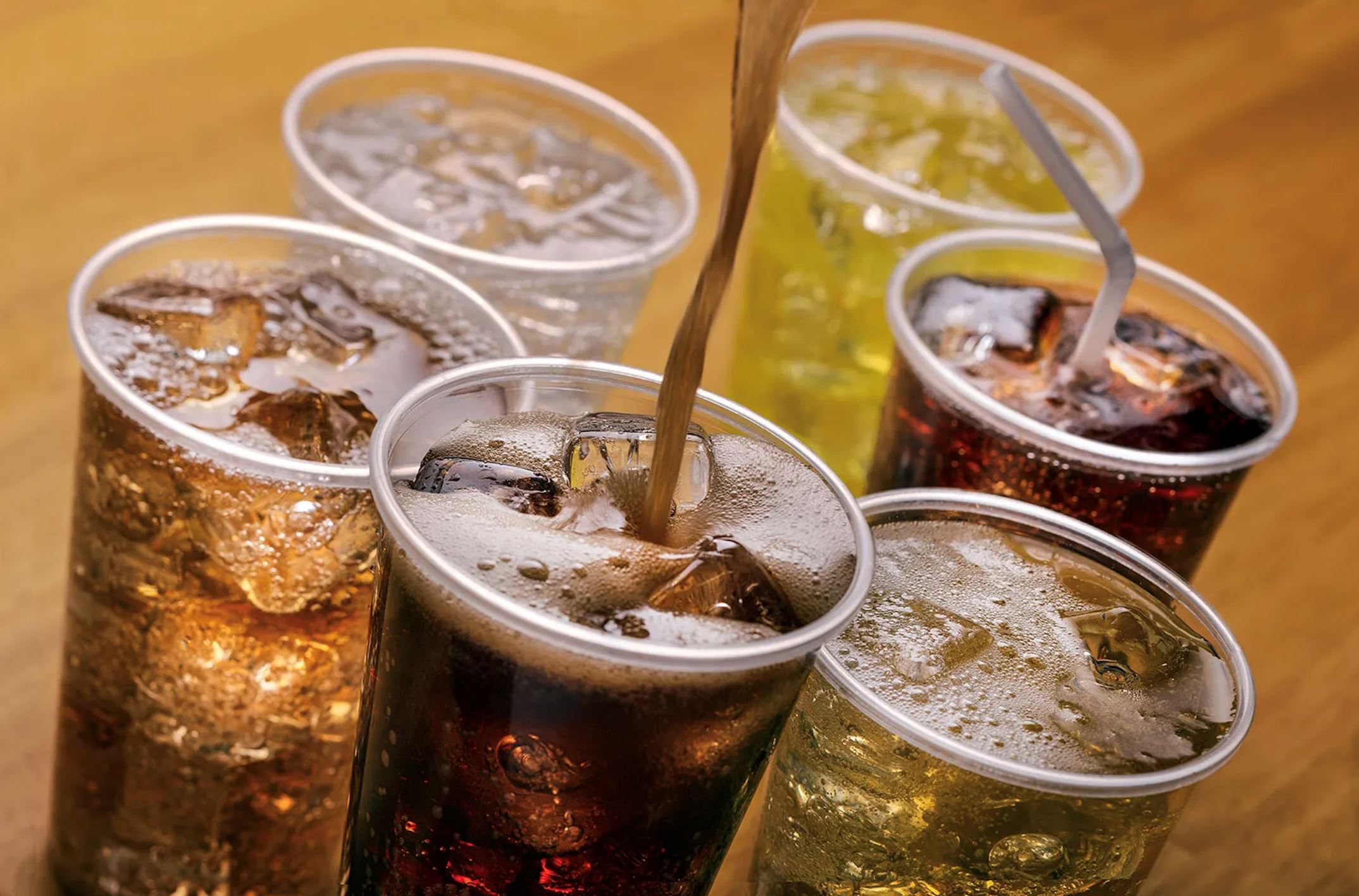 女子咳嗽把「肋骨咳断」！医师揭露：爱美惹的祸！