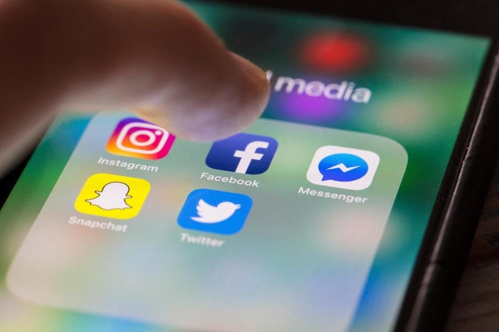instagram, facebook mungkin kena bayar bulanan kalau tak mahu iklan