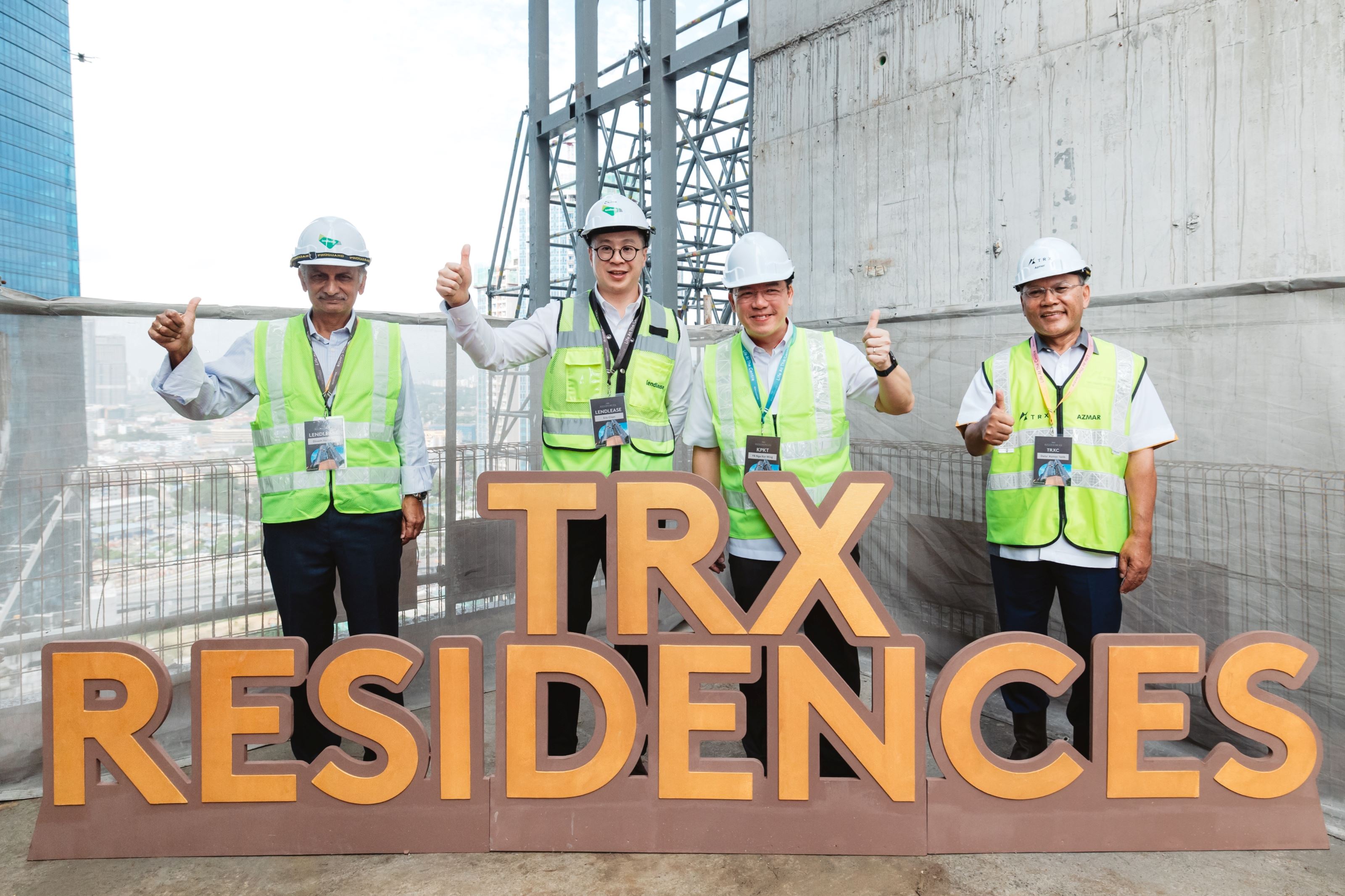 倪可敏出席TRX Residences封顶仪式