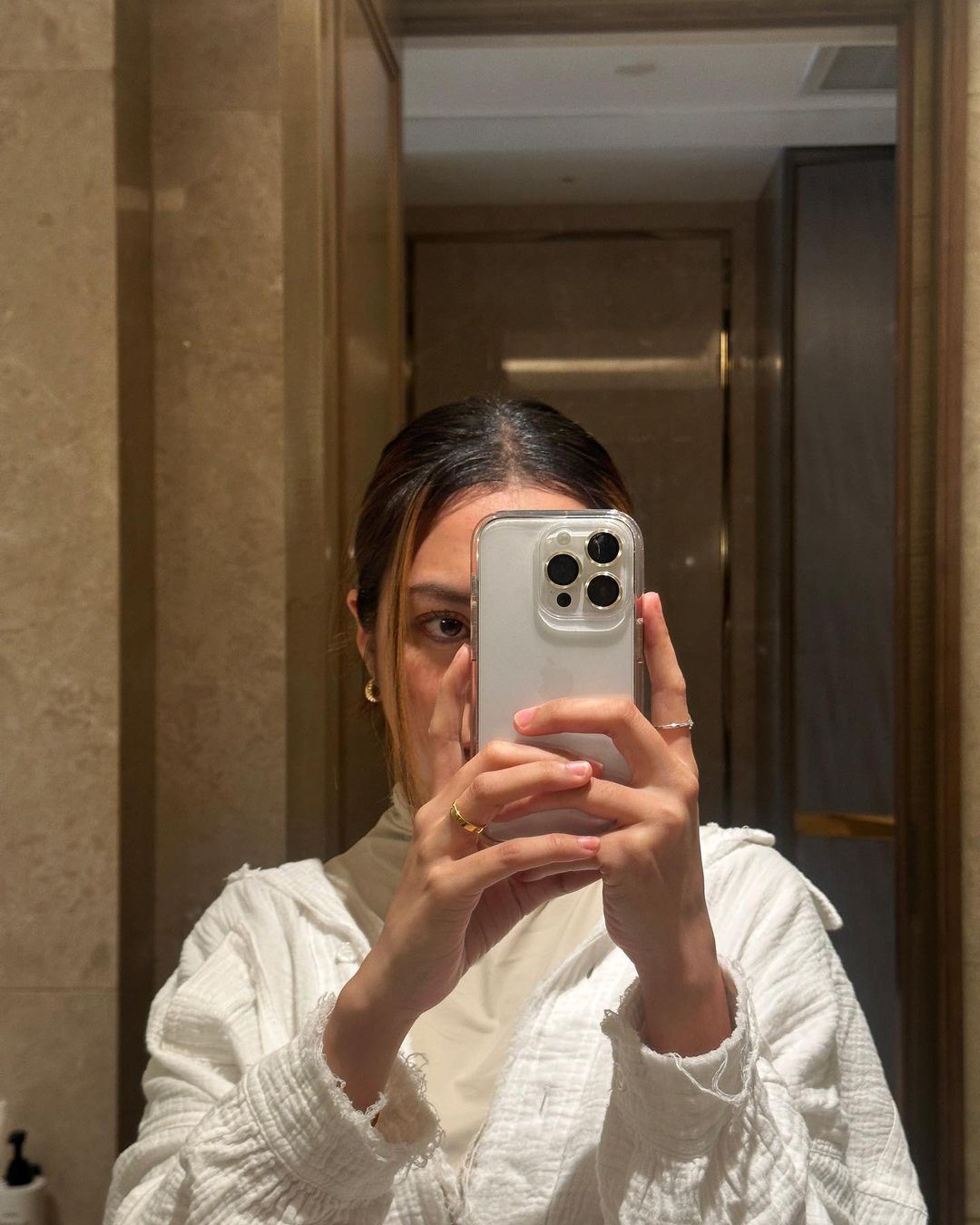 “saya dah cuba, tapi gagal,” mawar rashid kejutkan peminat kongsi foto tak berhijab