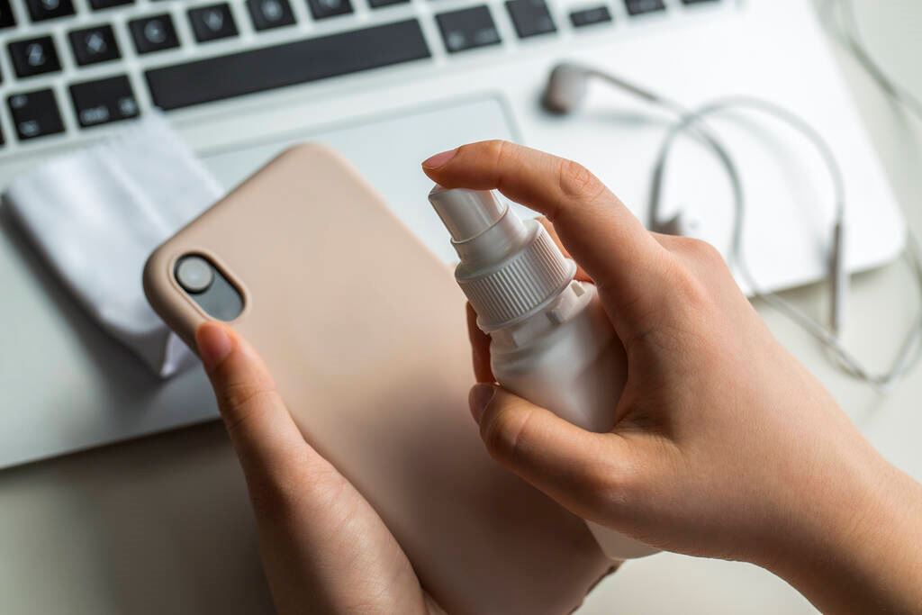 停止上厕所滑手机❗否则造成多种疾病😱