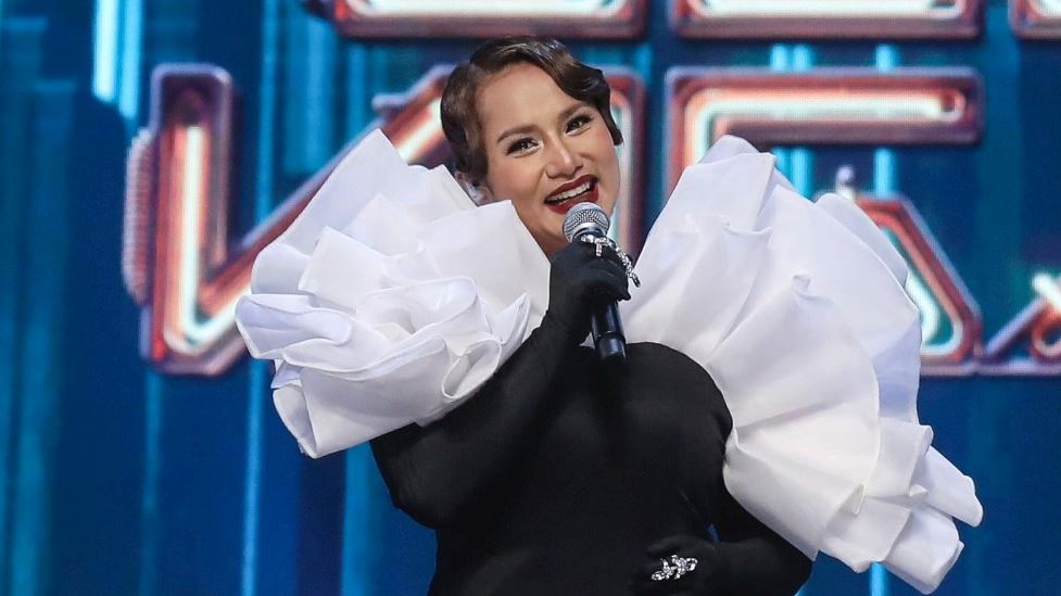 ada masalah peribadi, elly mazlein undur diri sebagai hos gv10