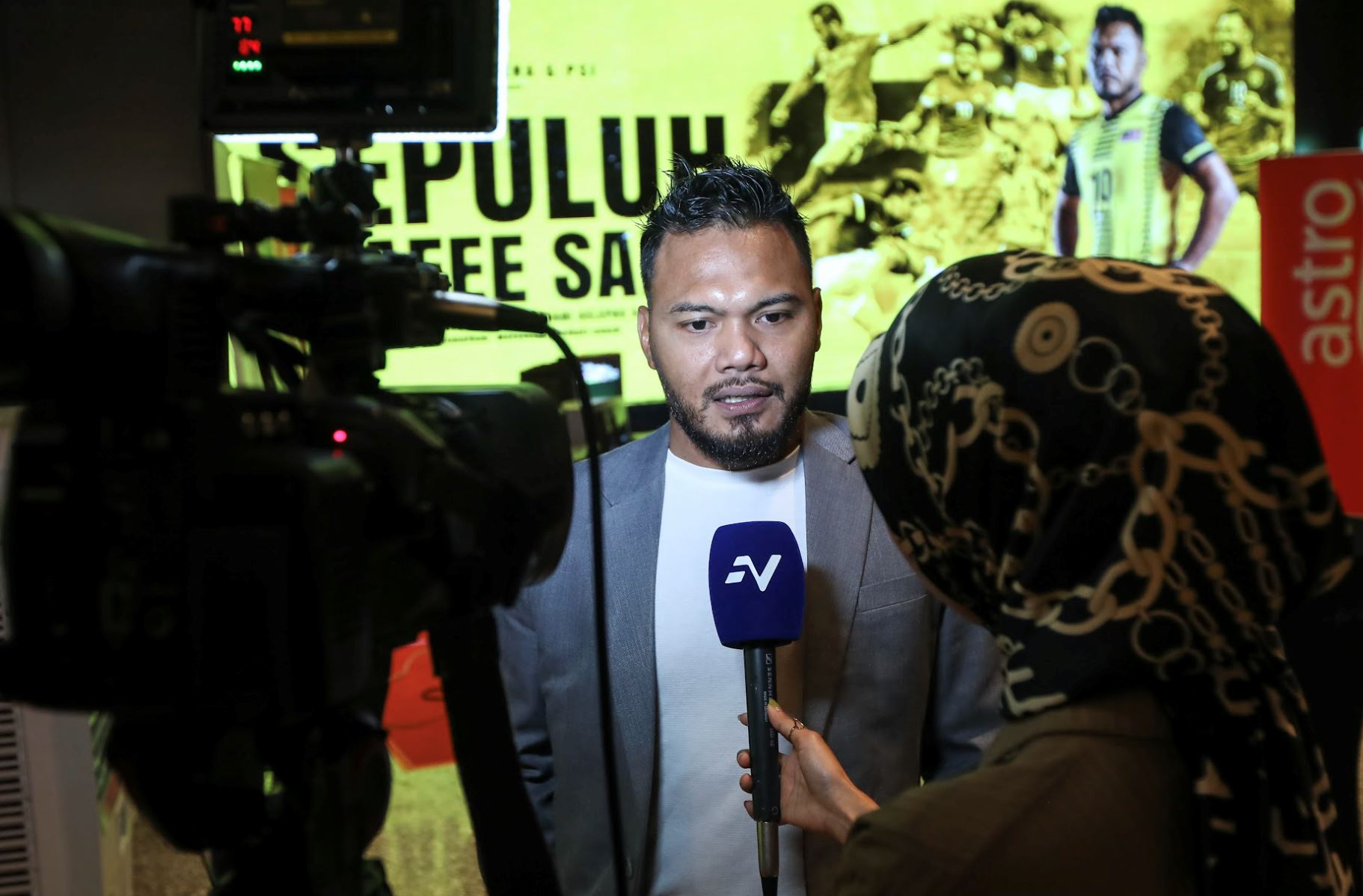 dokumentari “sepuluh”, pengiktirafan safee sali sebagai lagenda bola sepak negara