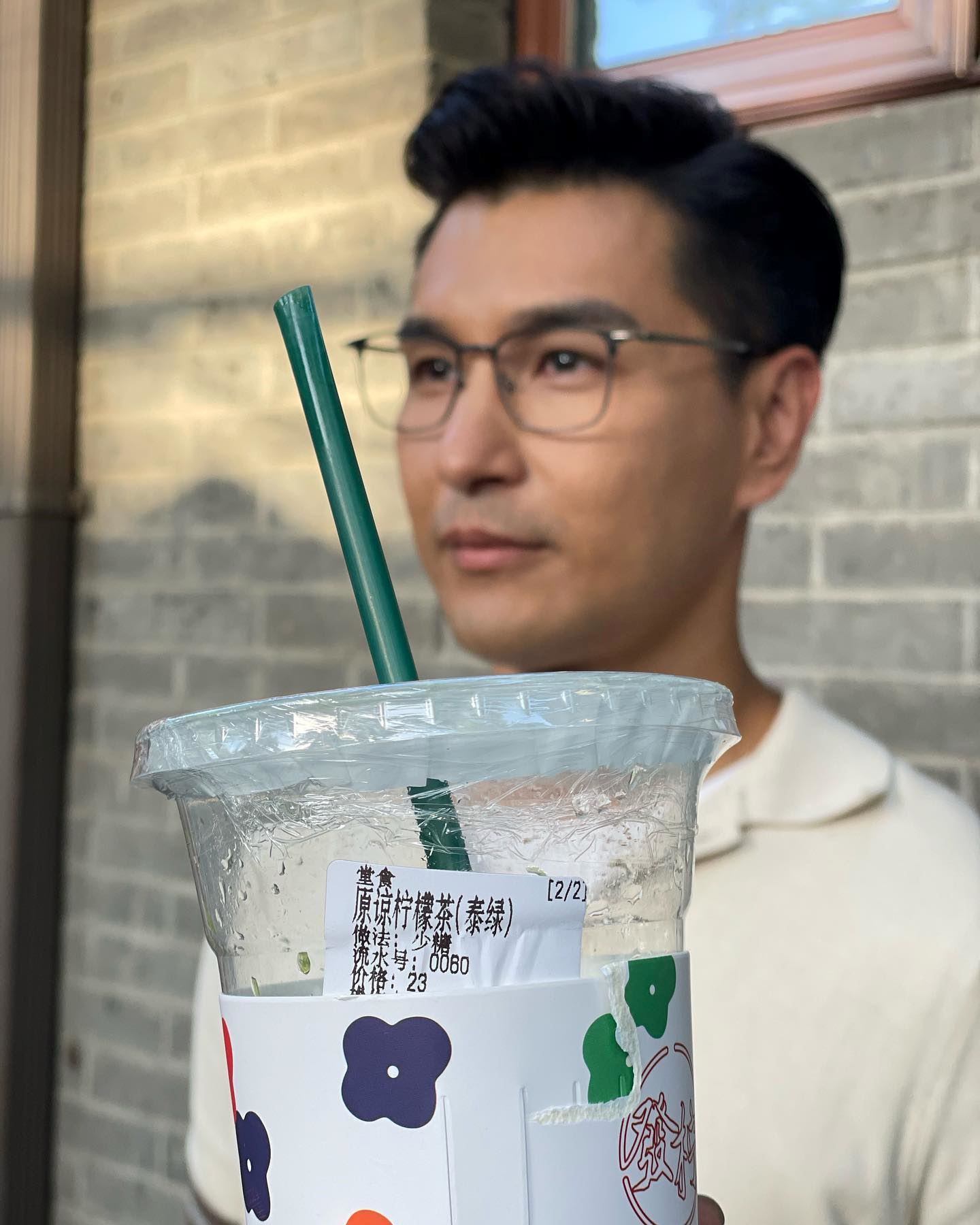 单文柔爆拍《香港人在北京》时与陈展鹏吵架❗陈生奉上「原谅柠檬茶」求原谅🌟