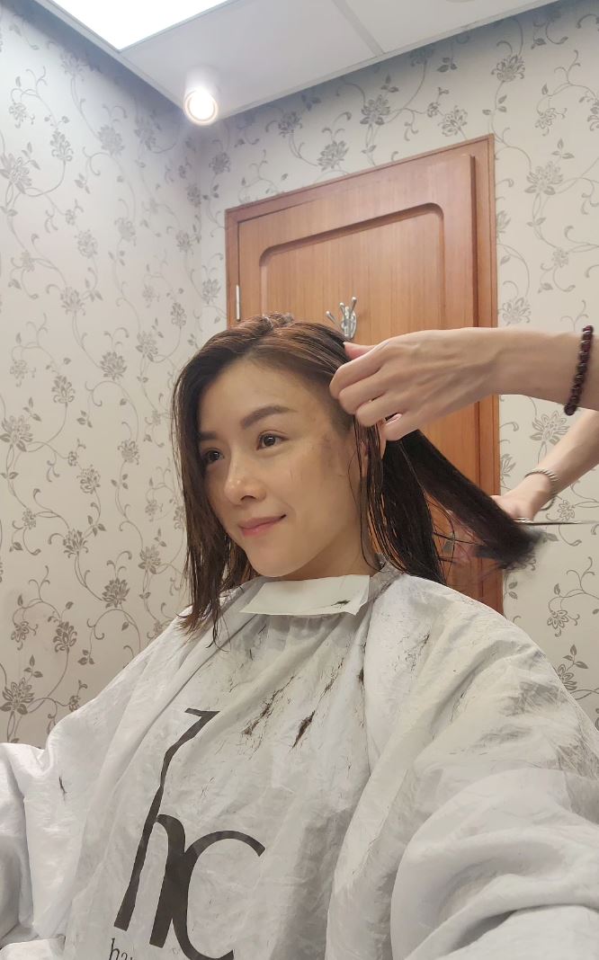 陈茵媺公开剪短发造型过程❗陈茵媺在新剧里为了家族乔装男生🔥