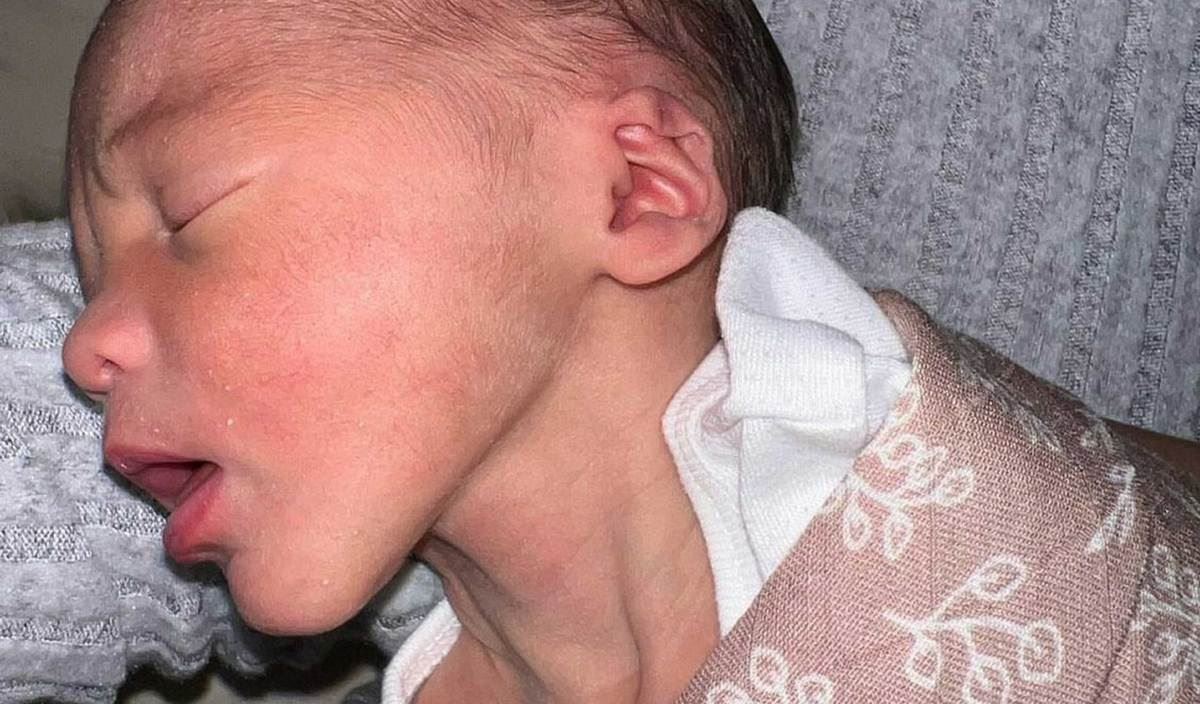 netizen geram tengok 'jawline' bayi safawi, syifa