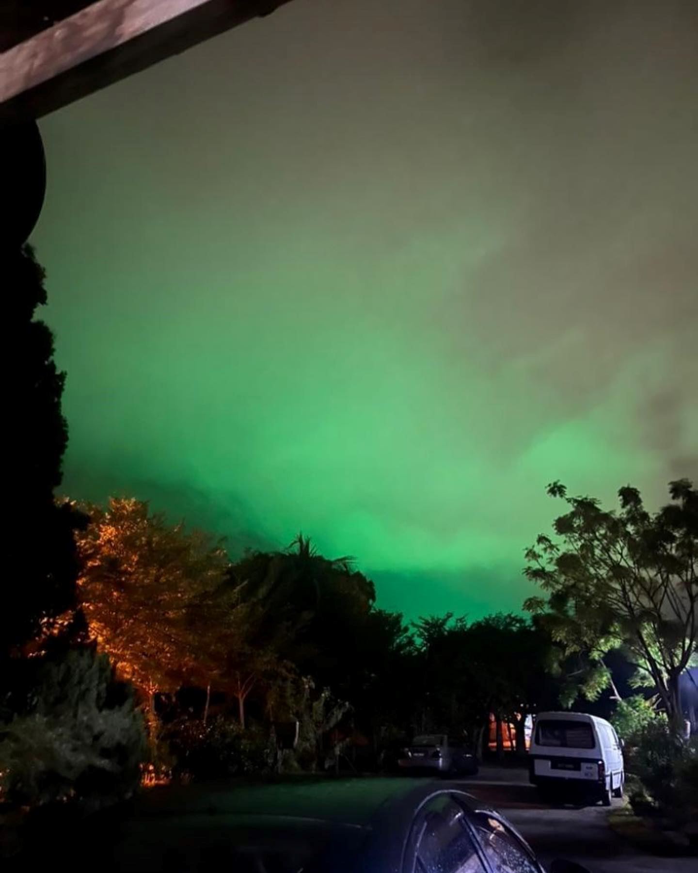 penduduk sabak bernam gempar langit tiba-tiba bertukar hijau