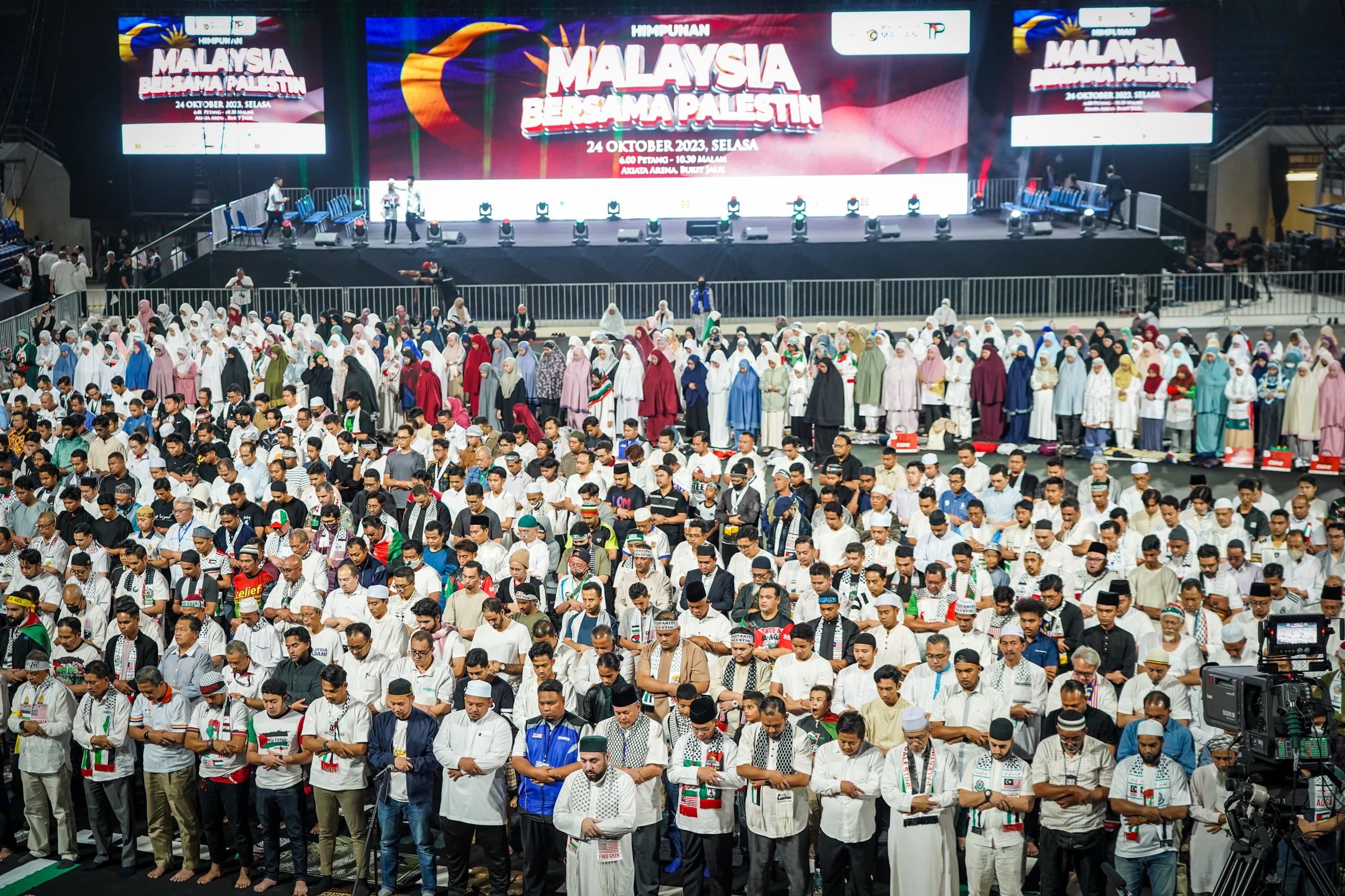 kumpulan kanak-kanak buat himpunan untuk palestin di roblox raih pujian dunia [video]