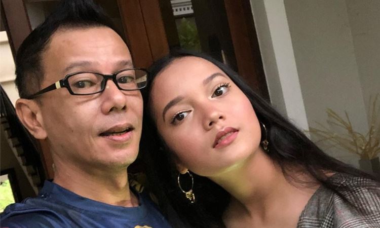 “lantak kaulah bang,” sharnaaz pilih henti berbalah dengan azhar sulaiman