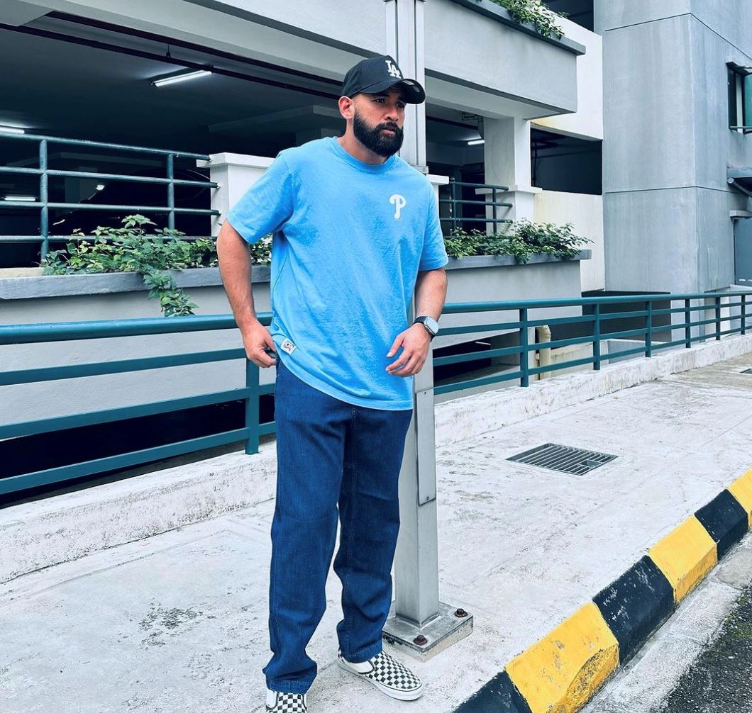 “lantak kaulah bang,” sharnaaz pilih henti berbalah dengan azhar sulaiman