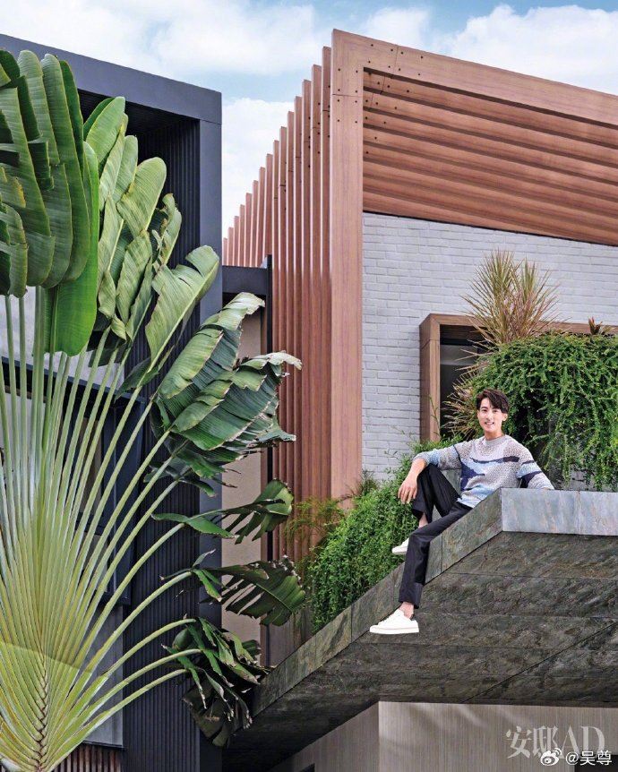 吴尊公开文莱豪宅❗由本人亲自设计且泳池拥有旋转滑梯🛝