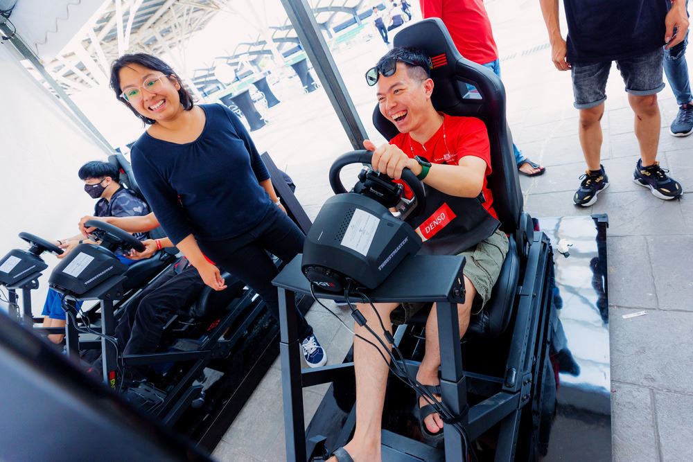 people playing racing games