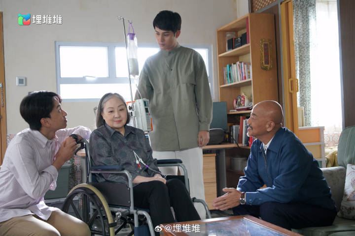 港剧《你好我的大夫》开播啦❗蔡思贝和何广沛一同出演中医师🔥