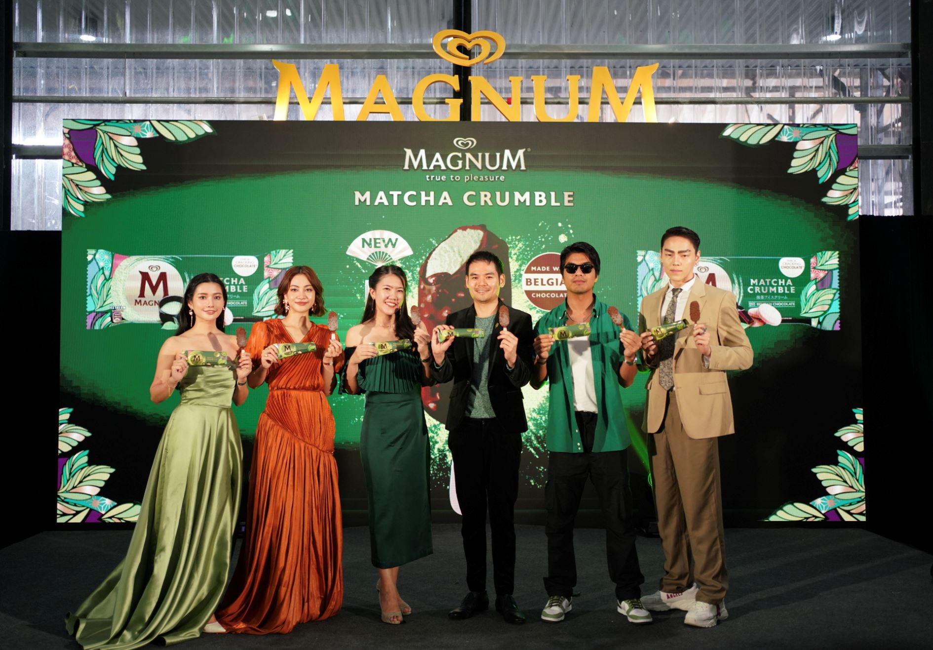 magnum ice cream celebrates its asian-inspired innovation, magnum matcha crumble!