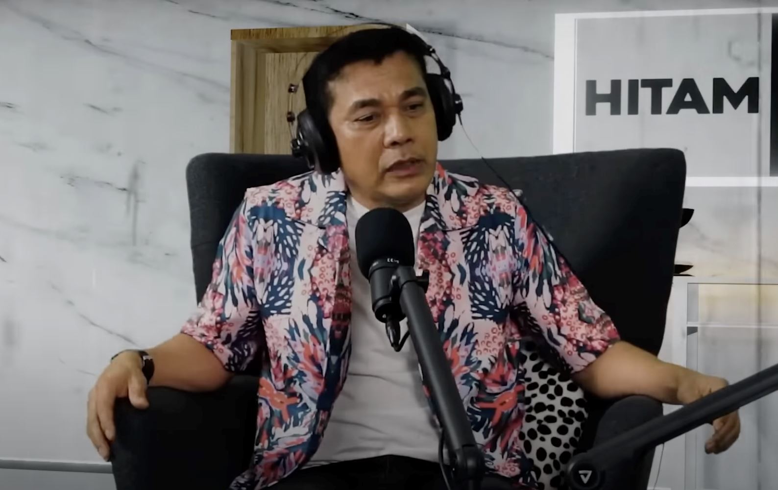 “wanita bila kerja, ada wang banyak, mereka mula berlagak,” – datuk rosyam nor