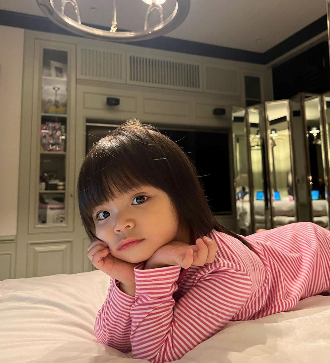 awal ashaari dan scha alyahya sepakat hantar anak baru usia dua tahun ke sekolah