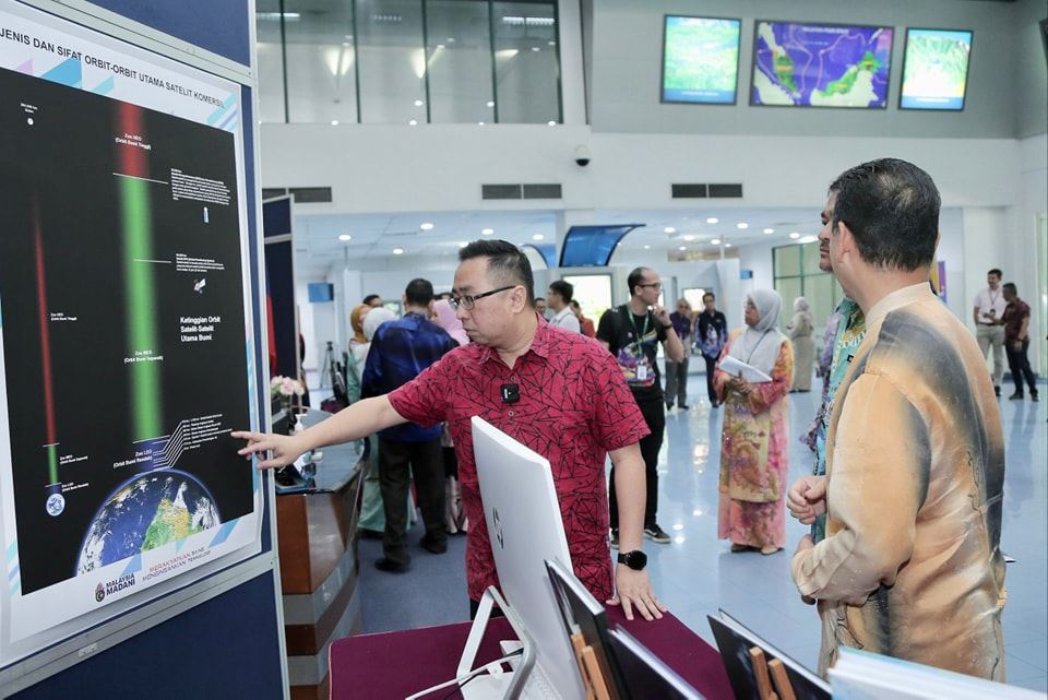 cadangan tapak pelancaran roket ke angkasa lepas di malaysia kini dalam kajian