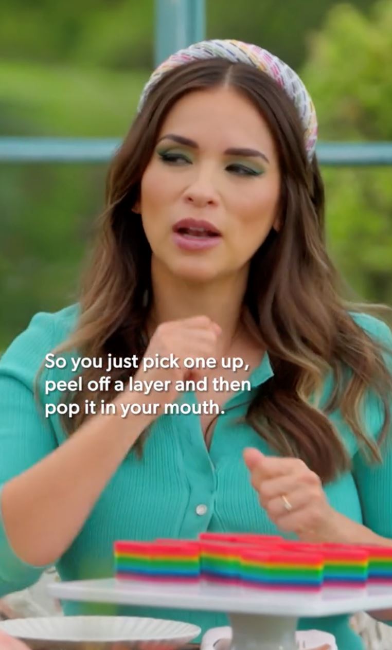 kuih lapis muncul dalam rancangan realiti australia, “makan selapis-selapis tu win!”