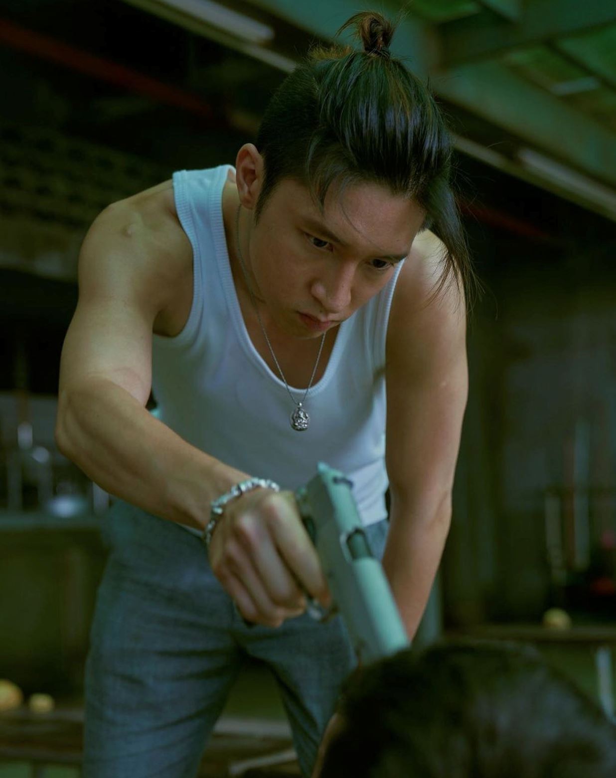 🌟《孤注一掷》阿才「港男」虏获影迷心❗️荣登最新男神🔥网友封之为「纯爱战士」💗