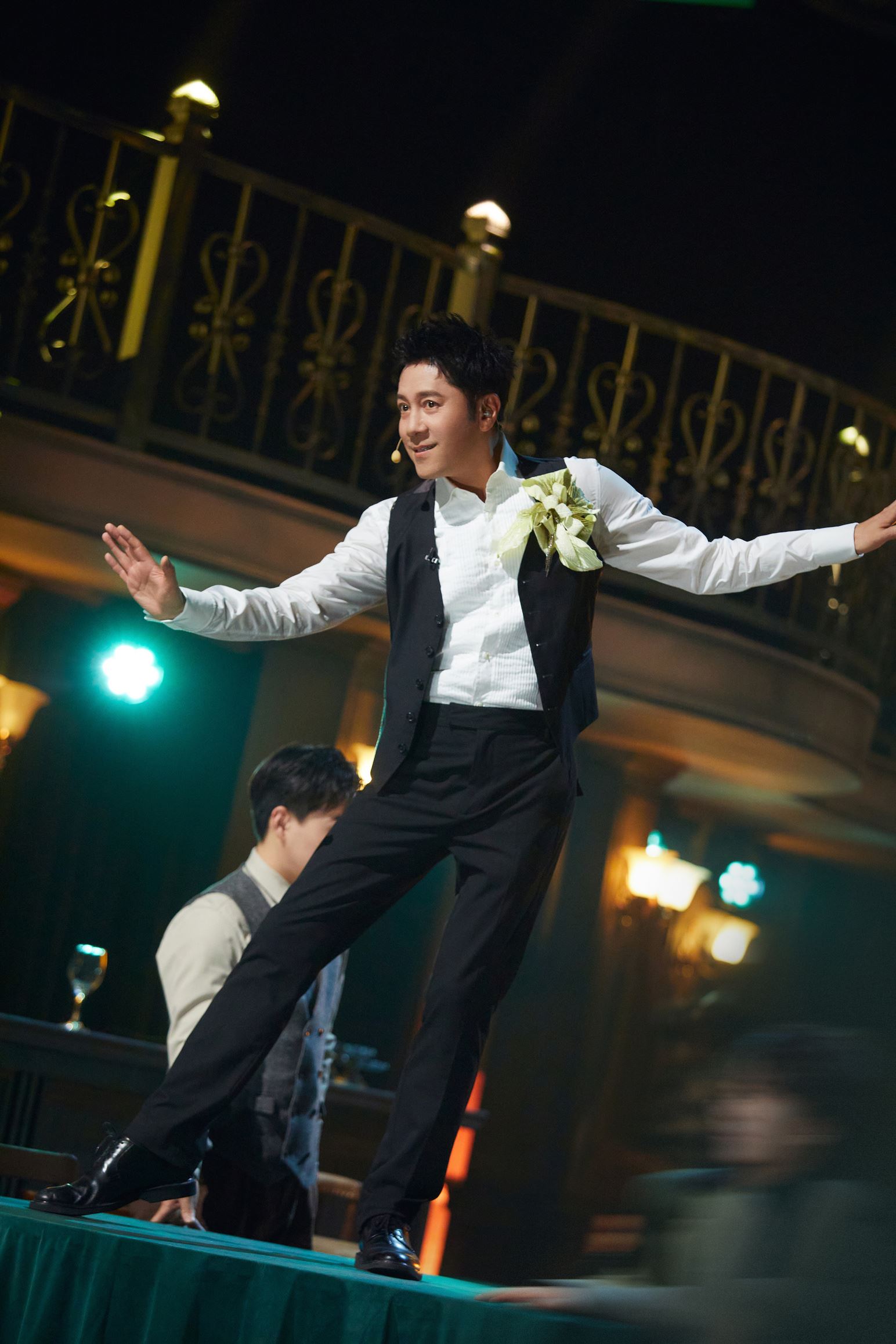🪄张栋梁竟会变魔术❗哥哥们合作带来张三的歌百老汇舞台🔥