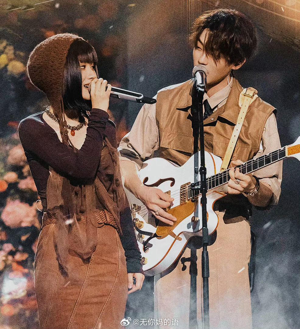 李天责王ok太好嗑啦💞《舞台2023》共同演绎《小宇》甜度拉满🤩