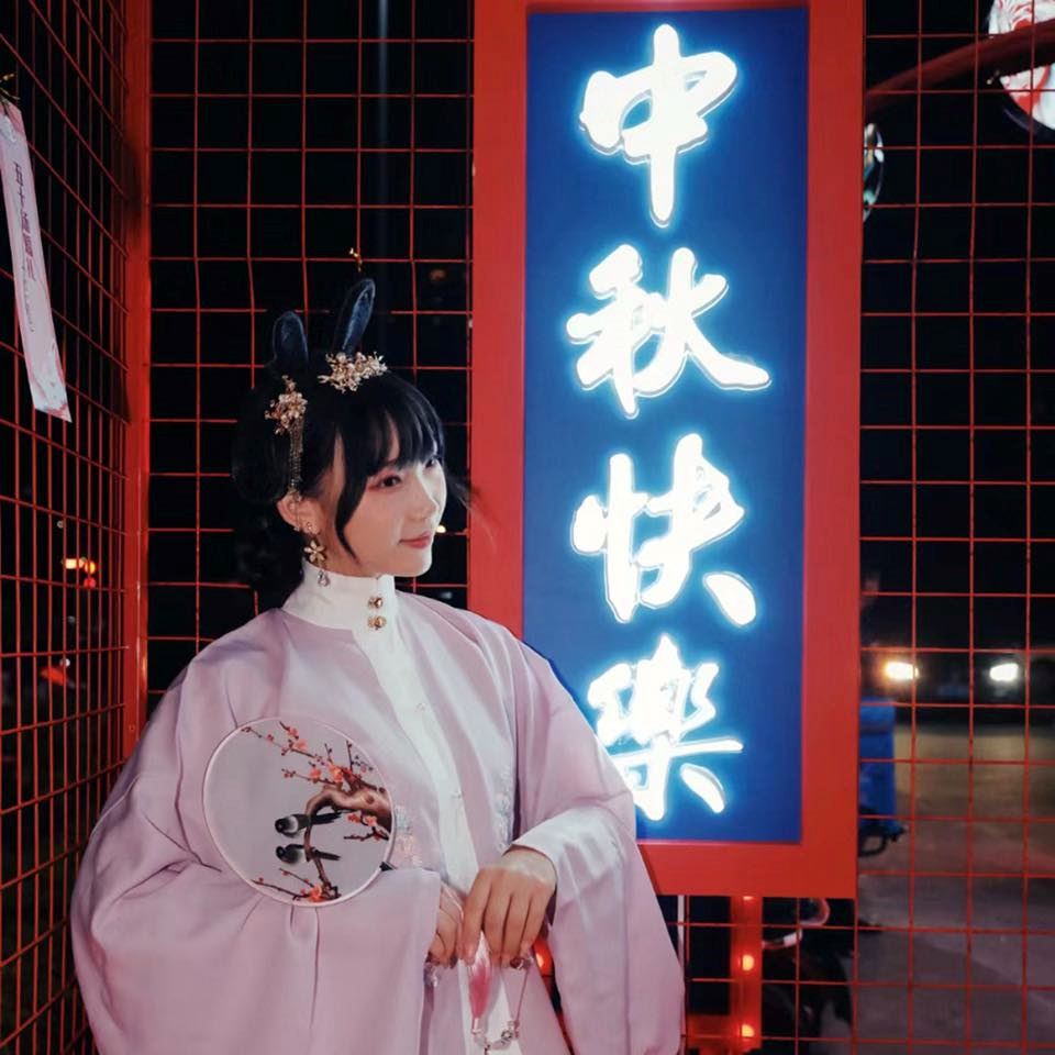 🥮中秋嘉年华就在ekocheras mall❗现场有超级大月亮供打卡拍照🌕