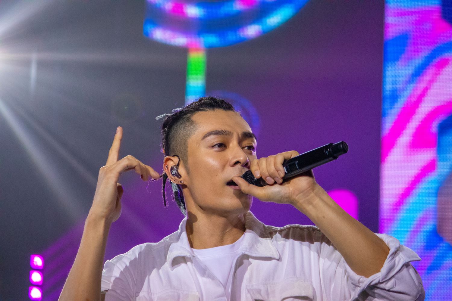 周柏豪「奔赴」世界巡回演唱会 - 大马站💞音乐魔法在云星剧场闪耀🤩