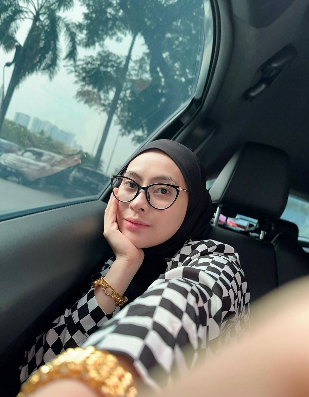 sukar untuk menyanyi, adira suhaimi akui tekak rasa macam ‘diikat’ 