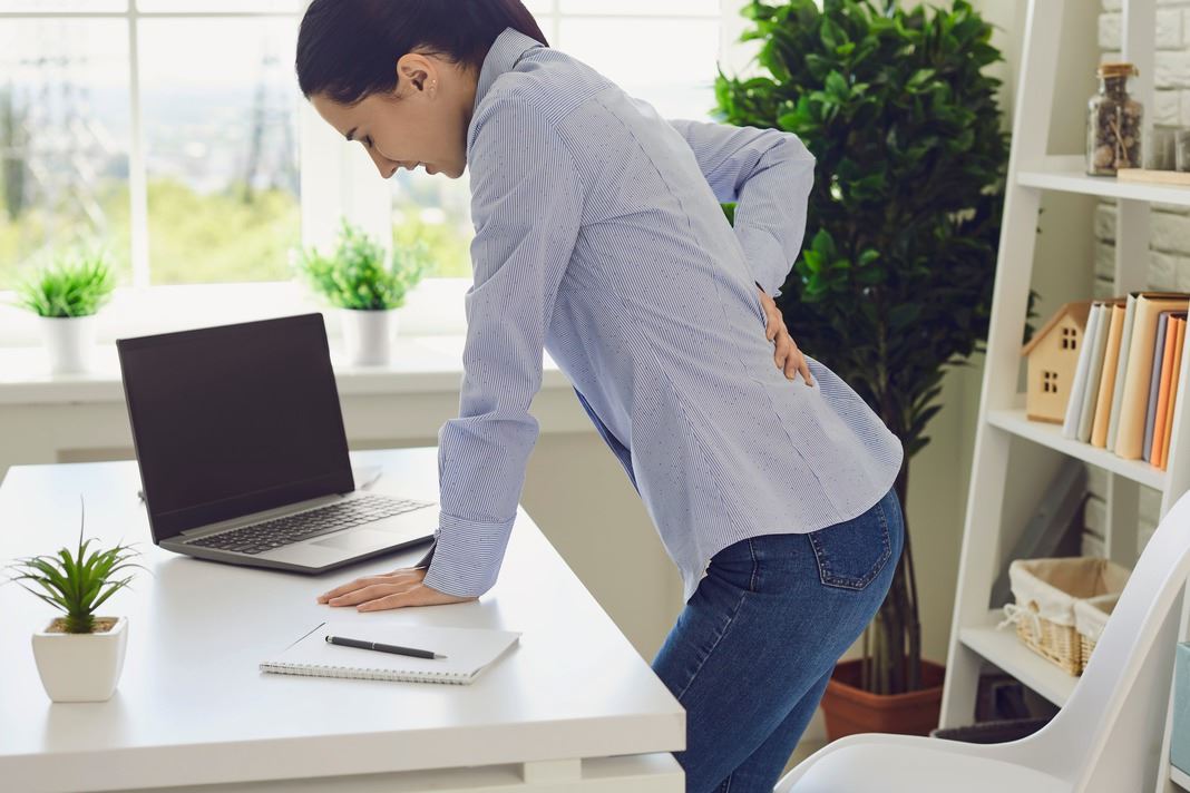 女子久坐10小时「屁股死了」！医师揭真相！