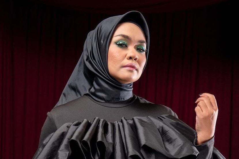 datuk seri siti nurhaliza bidas kritikan netizen terhadap liza hanim