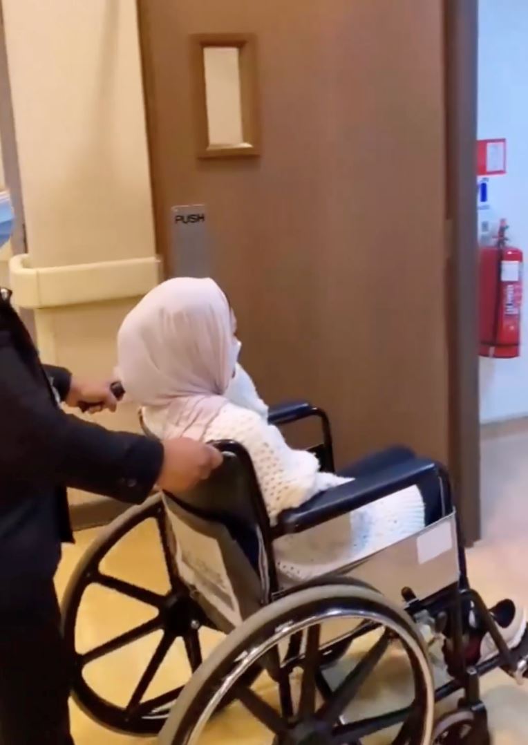 anzalna cedera bahagian tengkuk akibat jatuh tandas rumah