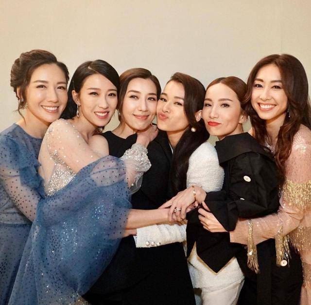 胡说八道会姐妹大爆胡定欣花名❗而且喝醉之后会狂飙英文🤣