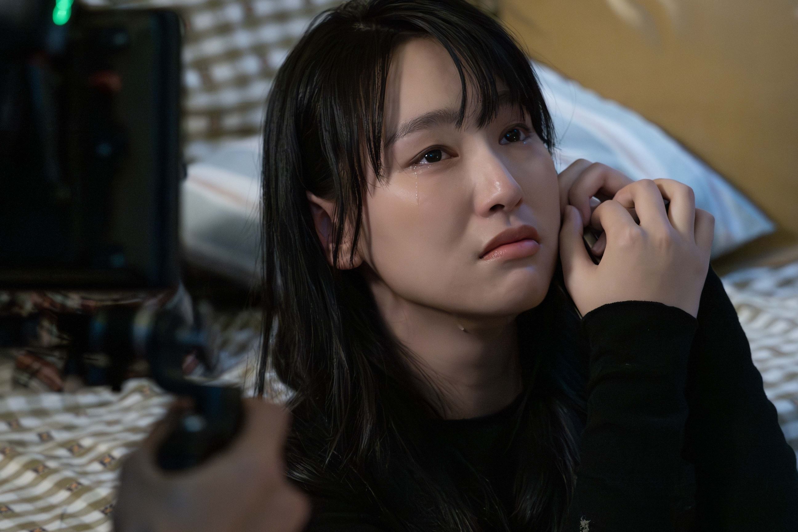 🇭🇰gigi炎明熹生日前夕推新歌《还有一艘救生舱》❗mv里异地恋男友背着她另结新欢😭