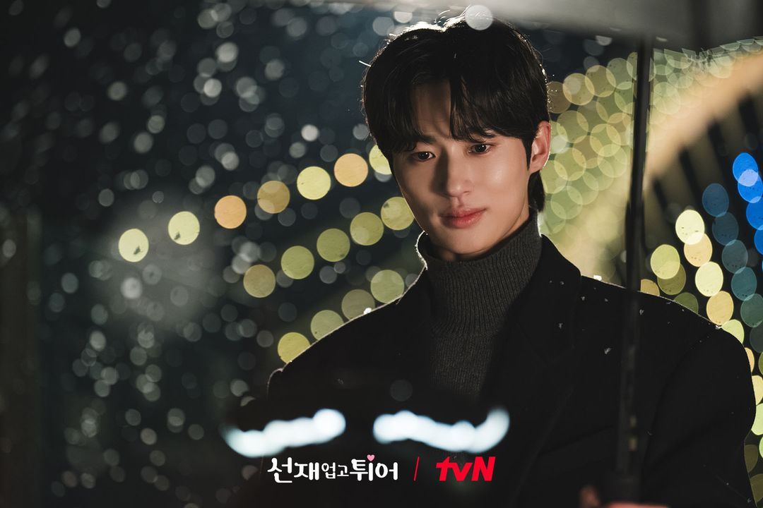 📺韩剧《背着善宰跑》热播中❗追星女孩穿越时空拯救自家偶像🔥