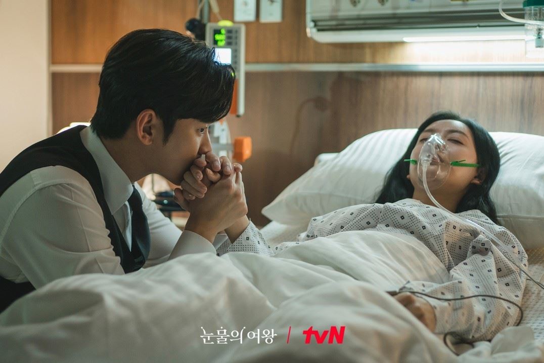 📺韩剧《泪之女王》成收视冠军❗以23%的高收视率超越《爱的迫降》🔥