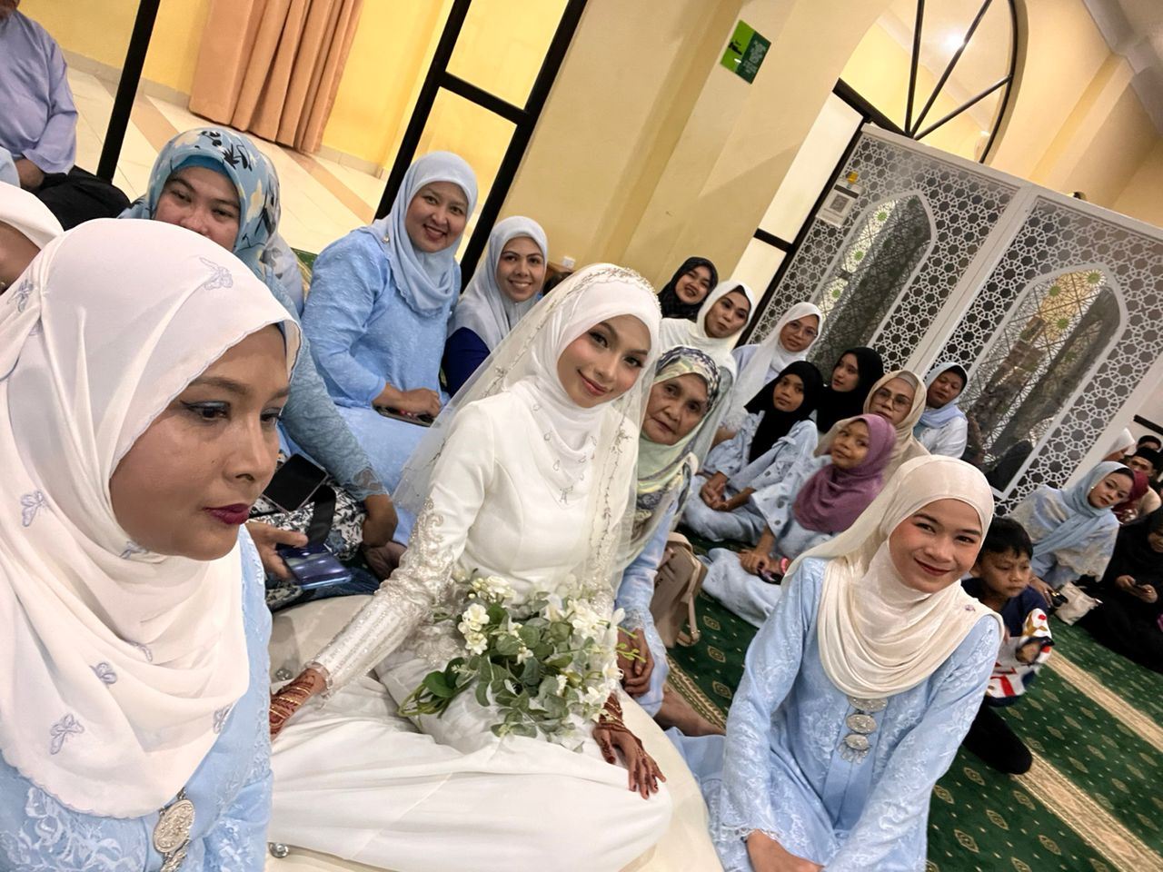 bekas anggota dolla, syasya selamat bernikah